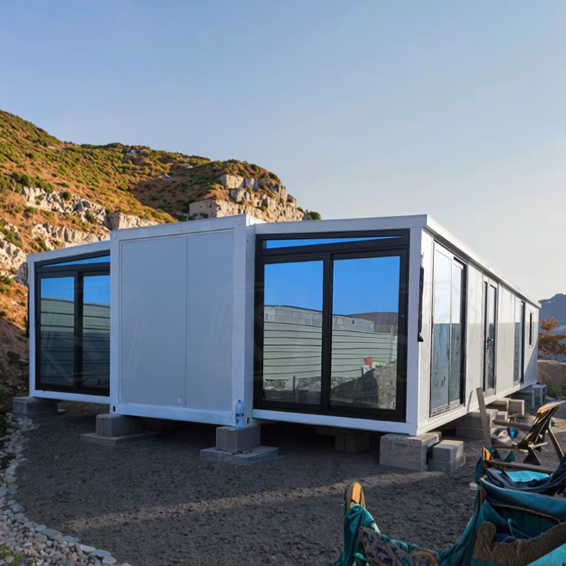 Sustainable Living Spaces - منزل حاويات ذكي ومستدام، صديق للبيئة